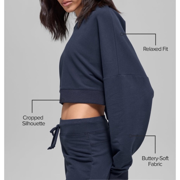 ALO Yoga Sweaters - Alo Cropped Sway Crew Neck Pullover - Navy